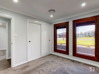 39 Lincoln Parkway, Dubbo