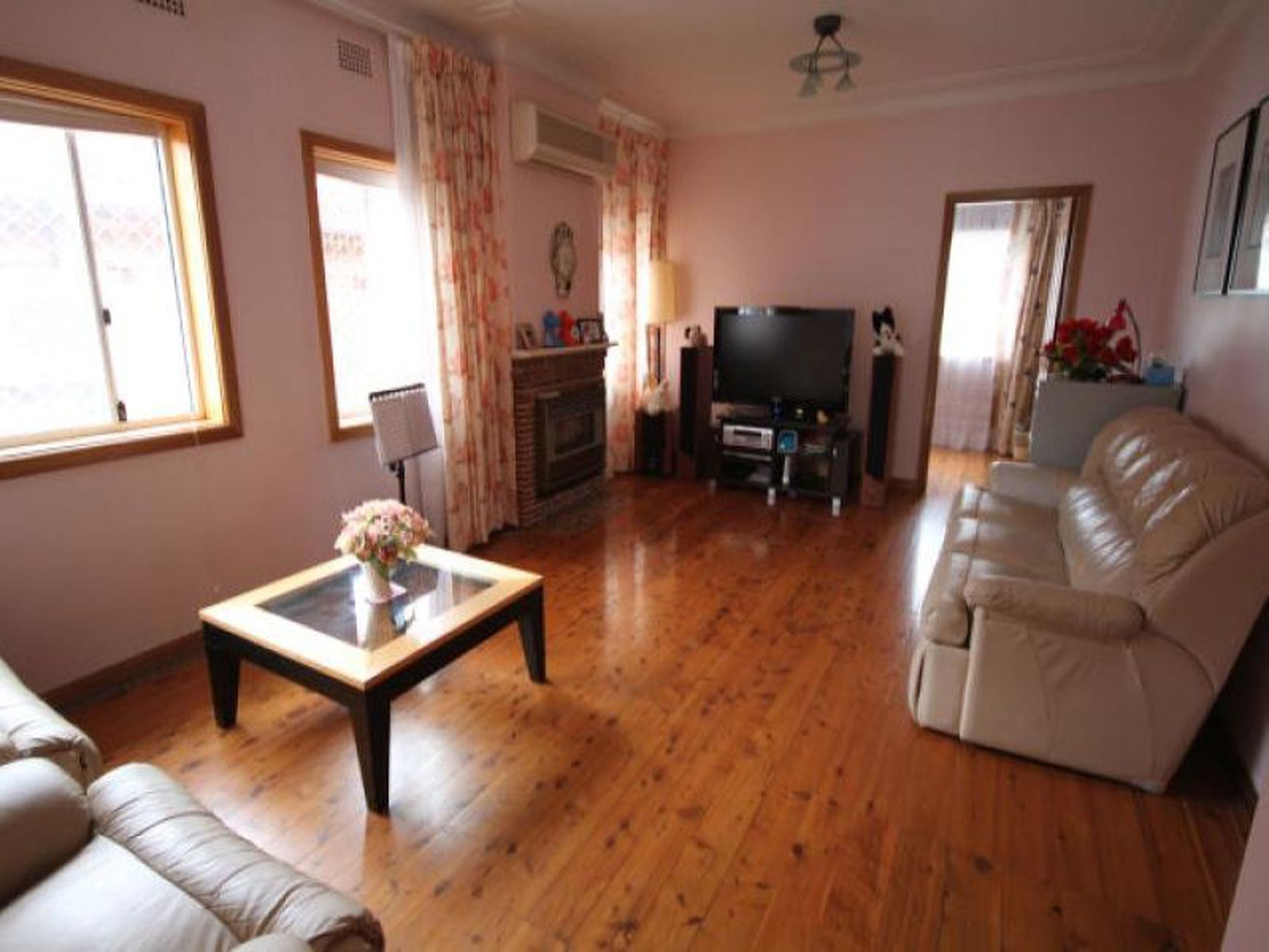 5 Morris AVENUE, Kingsgrove