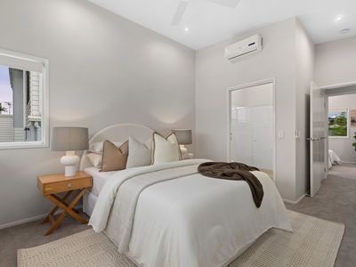 1/38 Denman Street, Greenslopes