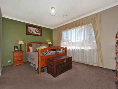 2 Davyhurst Drive, Kalgoorlie