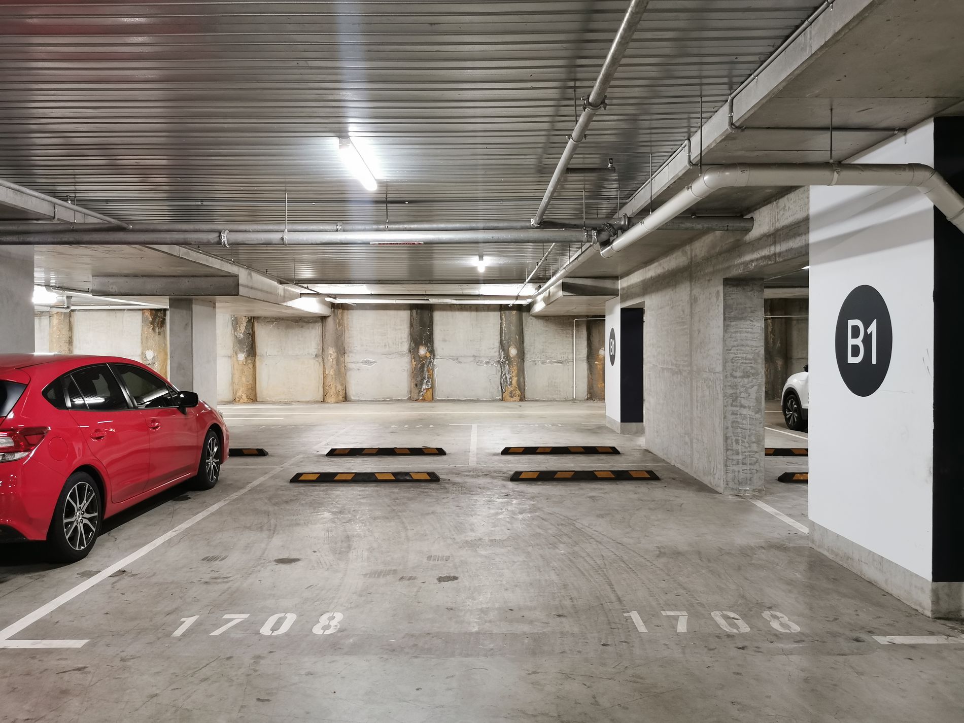 1708 / 450 St Kilda Road, Melbourne