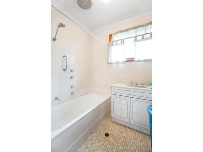 255 Elizabeth Drive, Vincentia