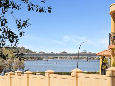 161 The Esplanade, Mount Pleasant