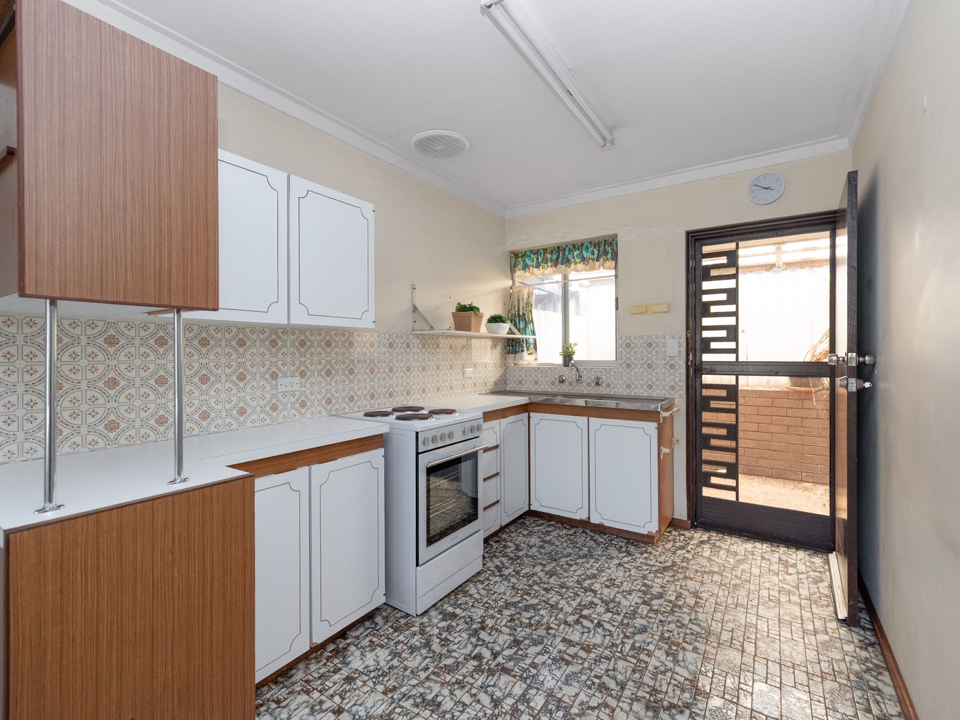 2 / 15 Tenth Avenue, Maylands