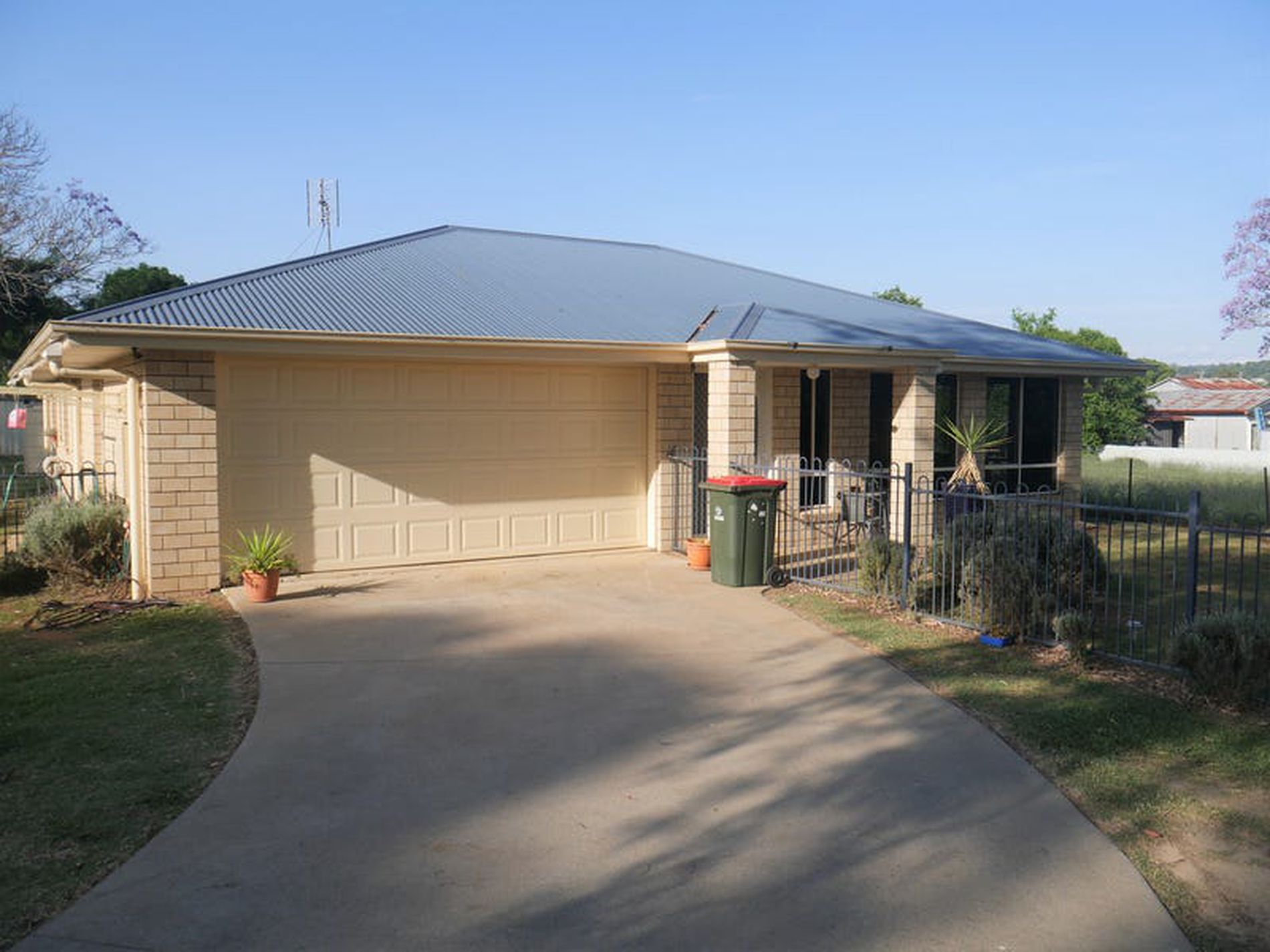 8 West Street, Kingaroy