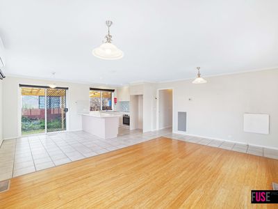 8 Hazel Street, Oaks Estate