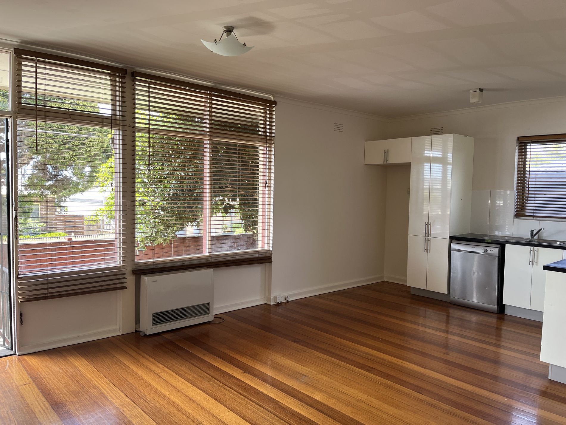1 / 19 Cole Street, Herne Hill