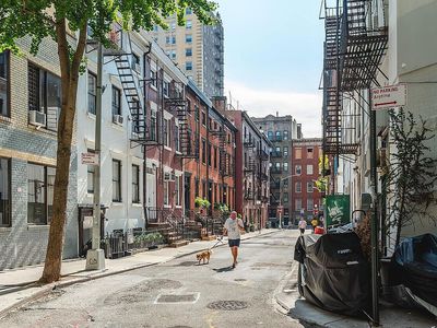 20 Christopher Street, New York, NY 10014, International