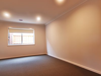 6 Elgata Way, Werribee