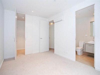 104 / 100 Western Beach Road, Geelong