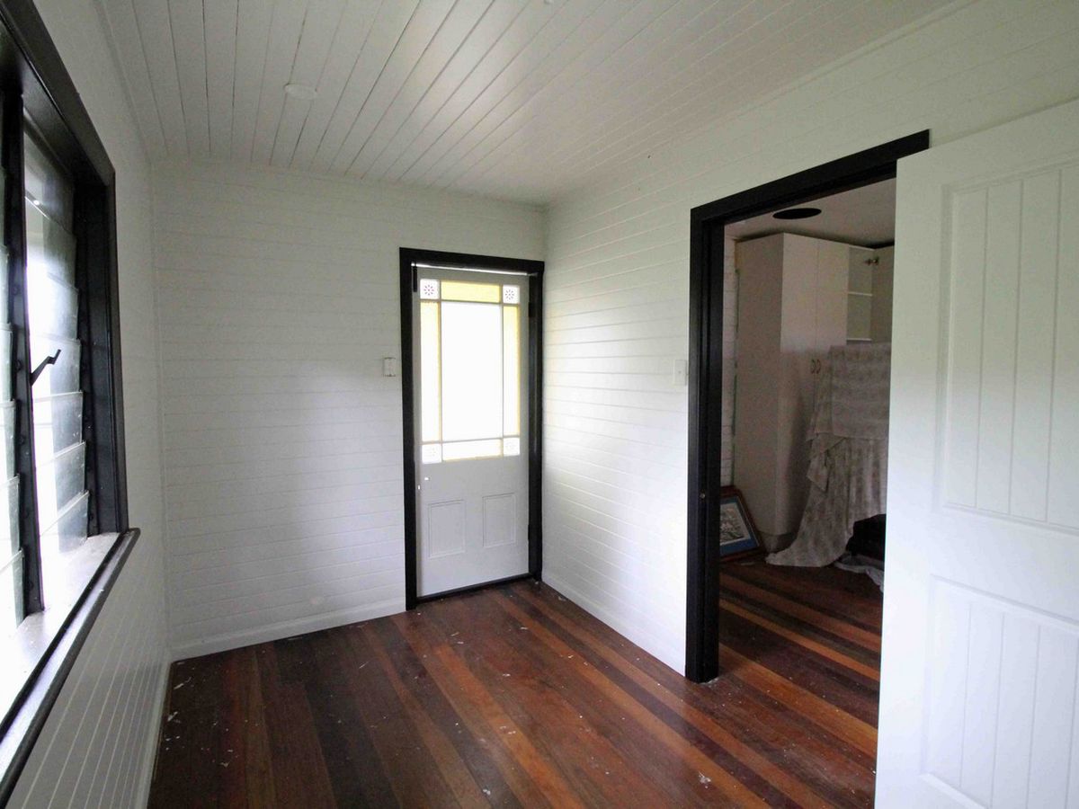 19 BROADWAY, Herberton