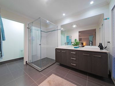 22 Feathertail Place, Gumdale
