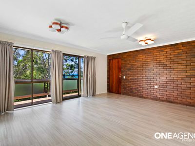 4 / 2 James Street, Urangan