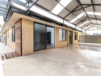 4 Fairmile Street, Bushmead