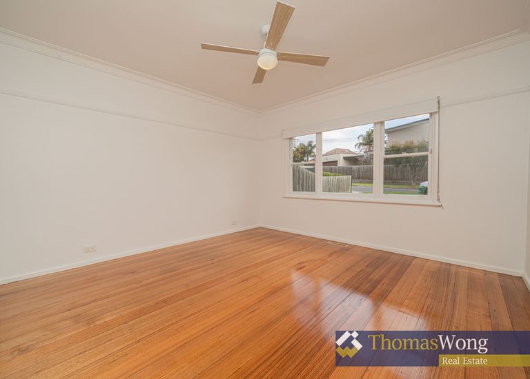 2 Leumear Street, Oakleigh East