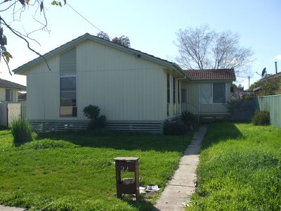 22 Felstead Avenue, Horsham