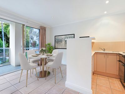 215 / 305-341 Coral Coast Drive, Palm Cove