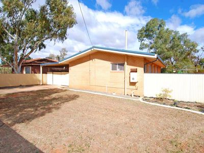 34 Conliffe Place, Kalgoorlie