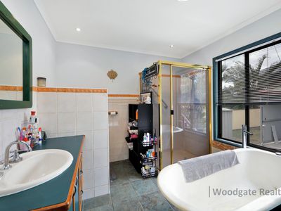 29 Lorikeet Avenue, Woodgate