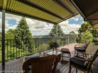 30 Manley Dr, Montville