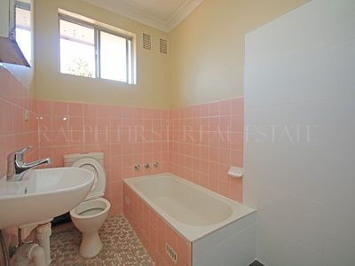 8 / 16 Renown Avenue, Wiley Park