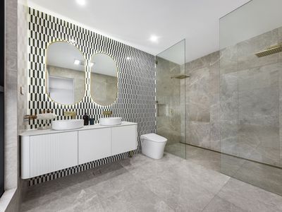 39 Purser Avenue, Castle Hill