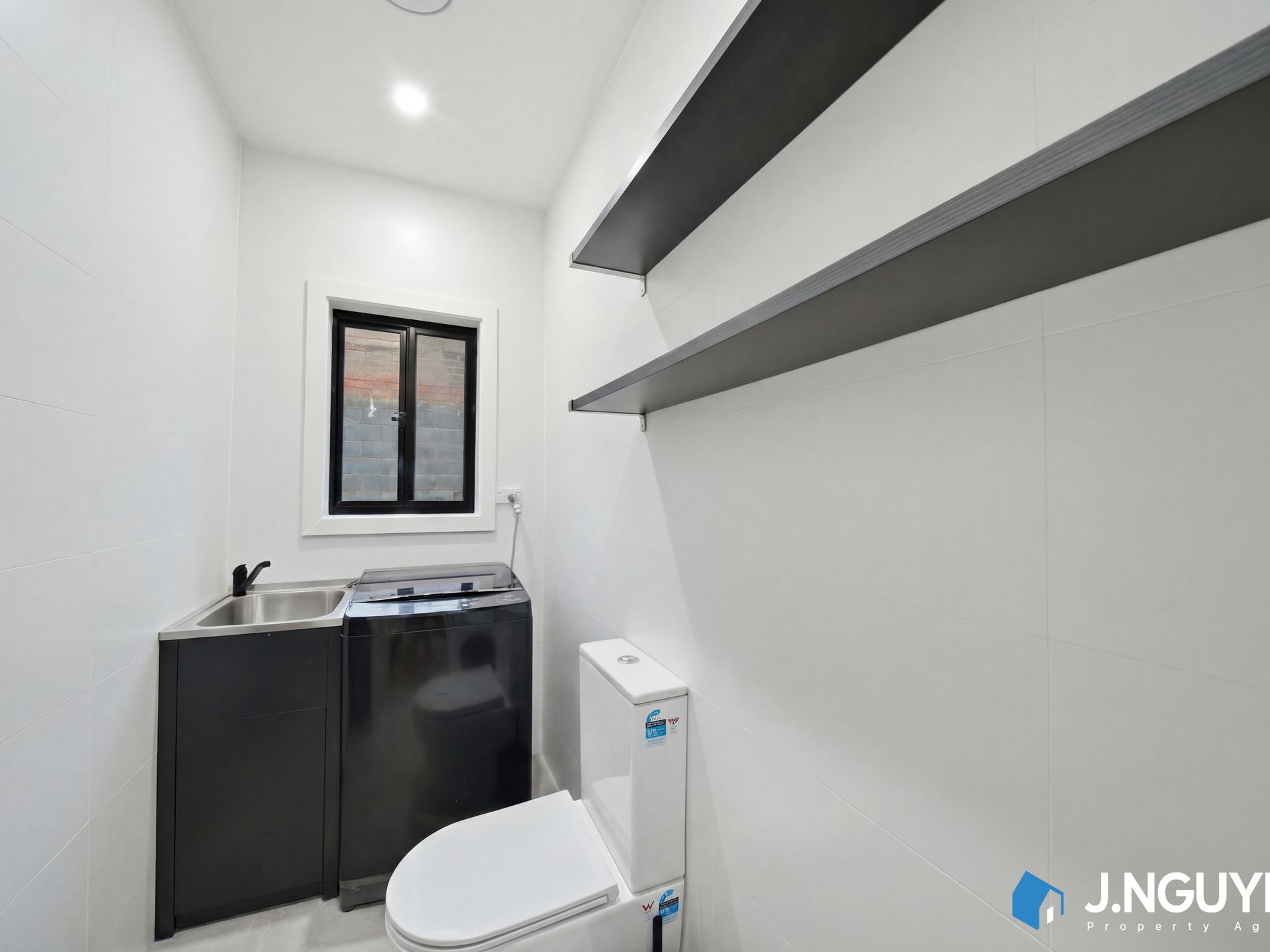 8 & 8a O'shannassy St, Mount Pritchard