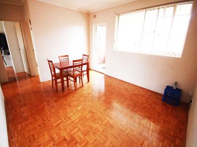 4 / 12 McCourt Street, Wiley Park