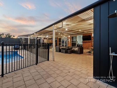 10 Gaby Way, Marangaroo