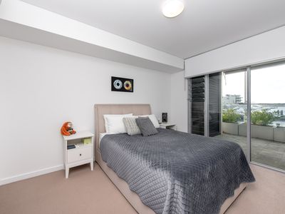 2/1 Bristol Lane, Mindarie
