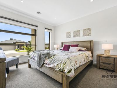 4 Myrtleford Avenue, Clyde