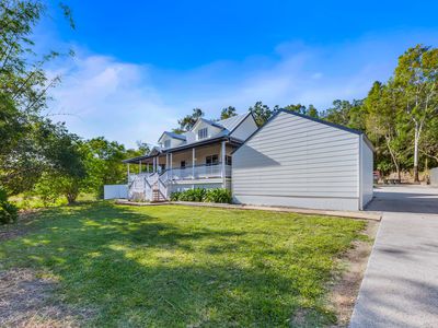 9 Riverview Drive, Mount Julian
