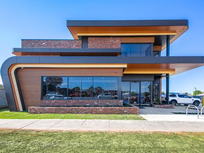 154-156 Coburns Road, Melton