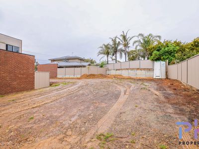 2 Lorne Terrace, Flora Hill