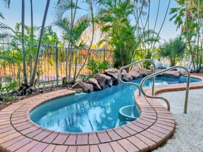 2 / 11 Chong Wee Avenue, Woolner