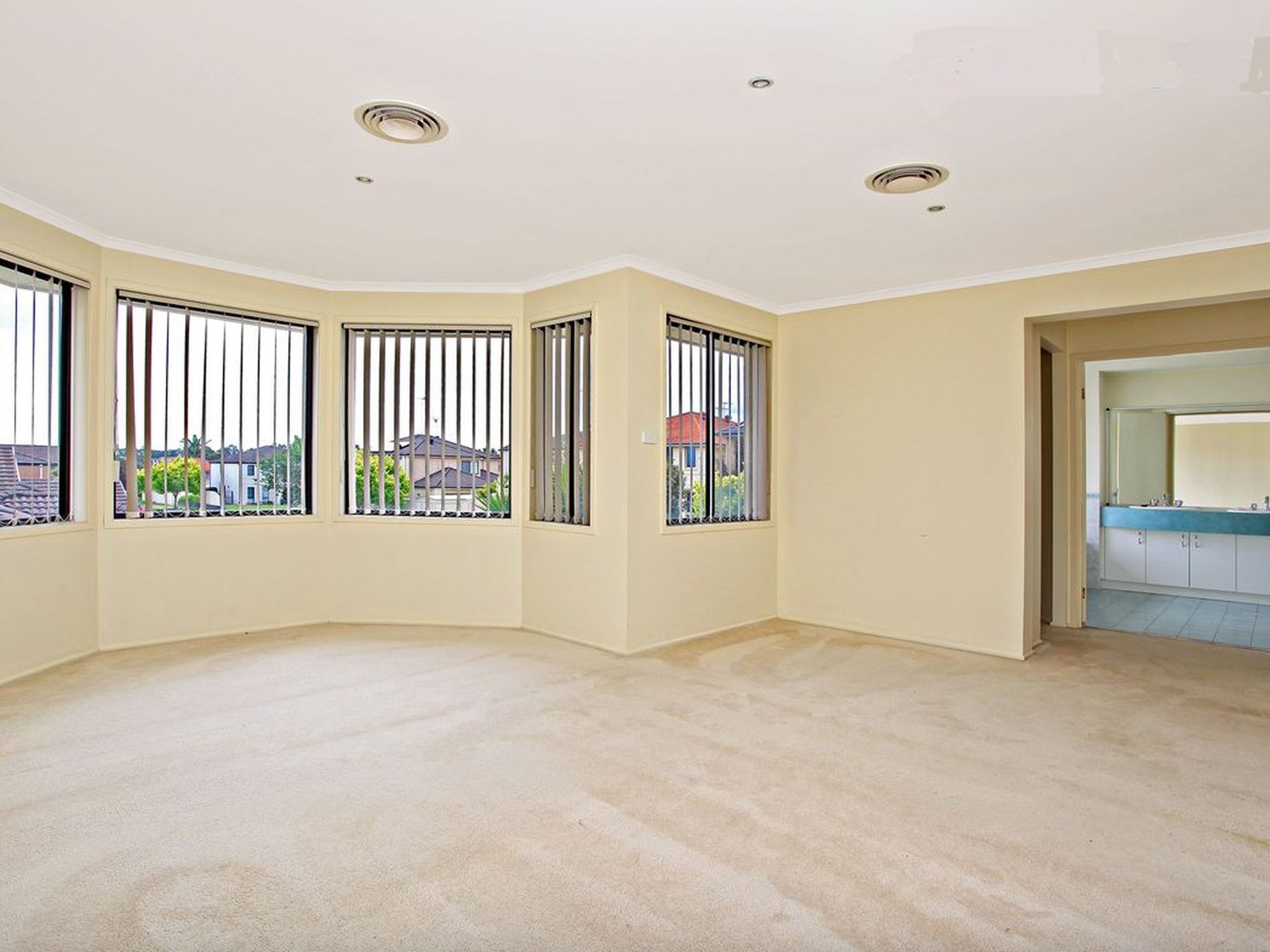 5 Watkiss Street, Glenwood