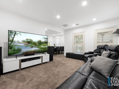 31 Hunt Club Boulevard, Cranbourne East