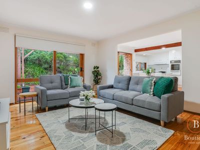 5 Melville Drive, Greensborough