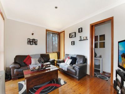 2 / 14 Shellharbour Road, Lake Illawarra