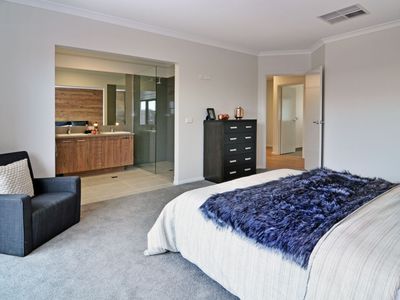 51 Maygar Avenue, Wodonga