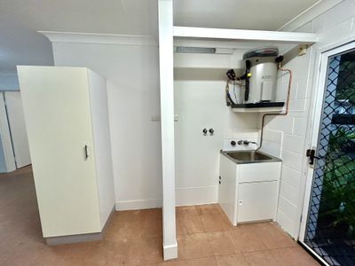 1 / 71 Boland Street, Westcourt