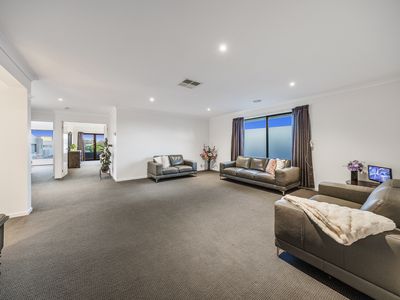 65 Hayton Park Boulevard, Cranbourne West