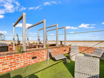 407/20 Wardens Walk, Coburg