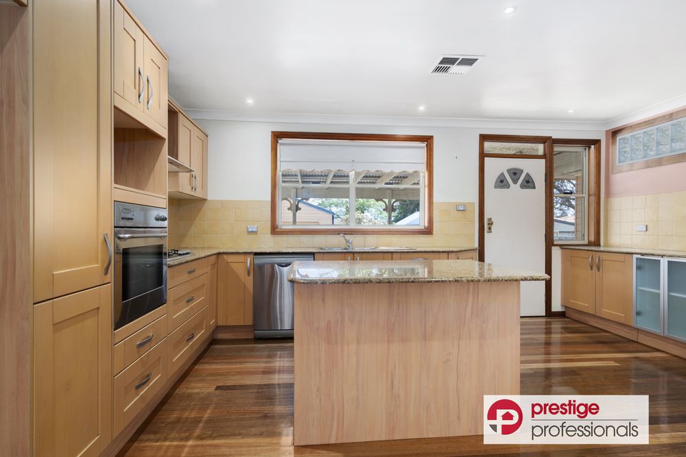 13 Salamaua Crescent, Holsworthy