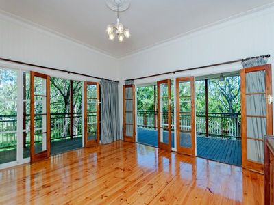 6 Macrae Street, Woodend
