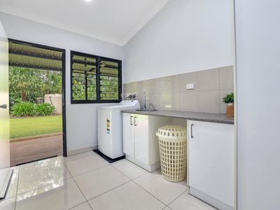 321 Beddington Road, Herbert