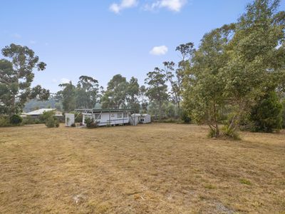 27 Cray Point Parade, Eggs And Bacon Bay