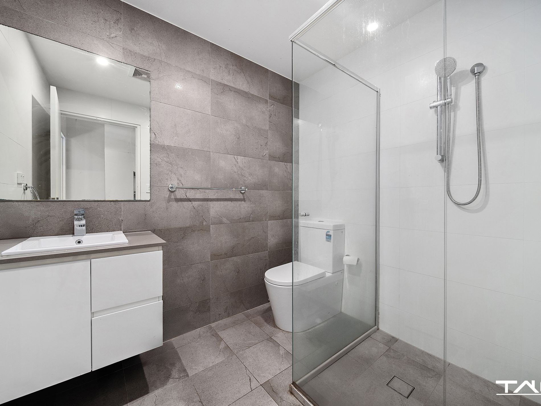 5 / 2 Patricia Street, Mays Hill