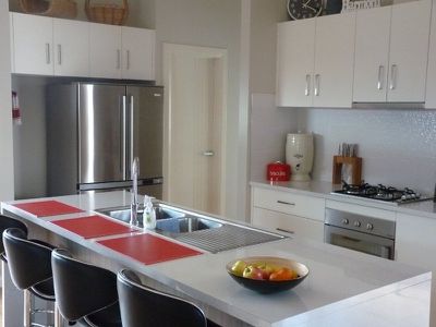 1 / 13 Deakin Court, Horsham