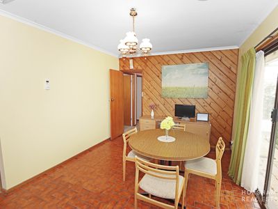 17 Schwarz Avenue, Horsham